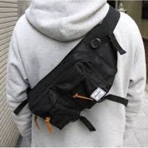 Herschel 18 Crossbody Bag